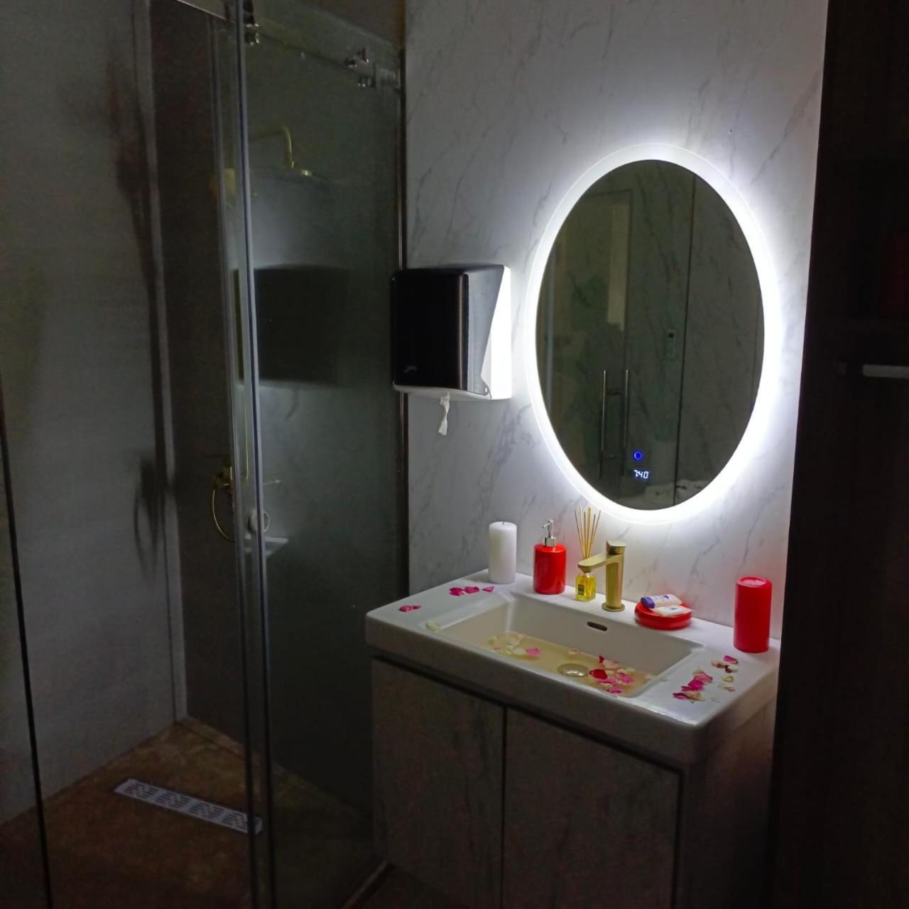 Hotel La Perla อัลฮอเคม่า ภายนอก รูปภาพ