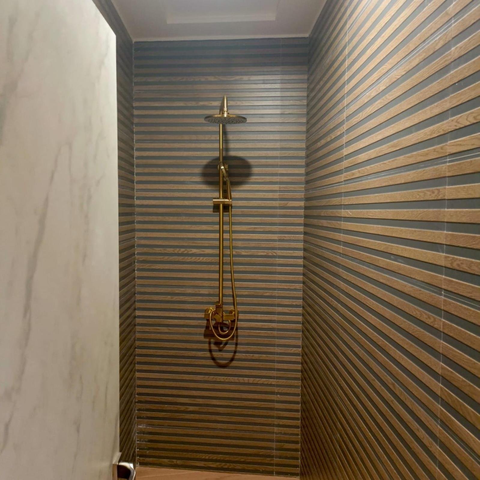 Hotel La Perla อัลฮอเคม่า ภายนอก รูปภาพ